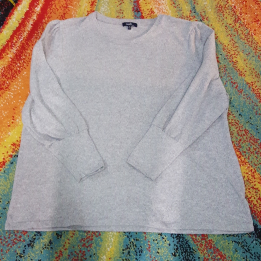 Angels sweatshirt..